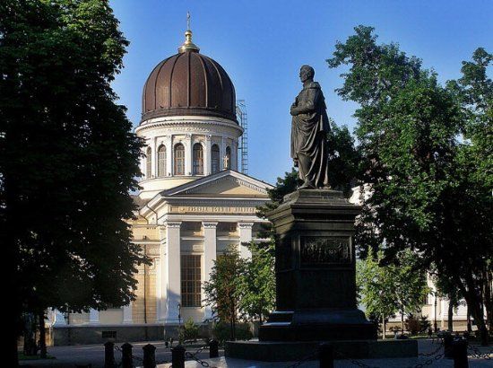 Пам'ятник князю Воронцову