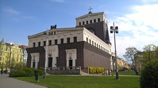 Костел Пресвятого Серця Господня на Виноградах