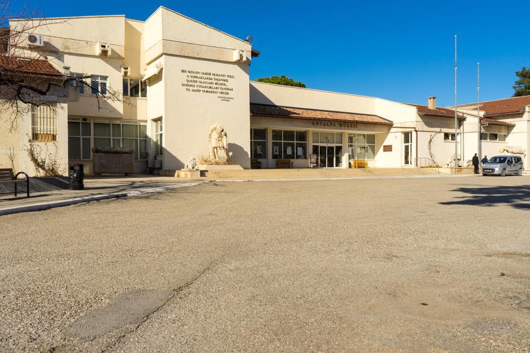 Археологічний музей Антальї