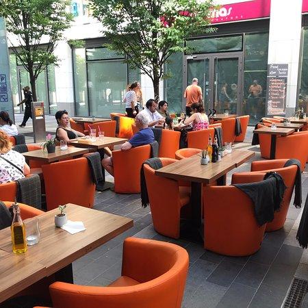 Am Food Lounge Berlin