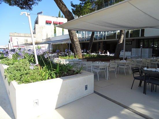 Sphere Restaurant & Lounge Bar