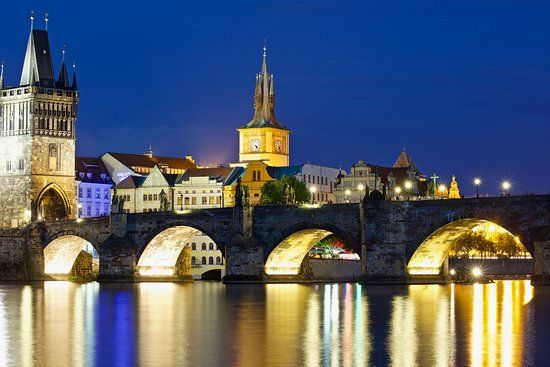 Карлів міст