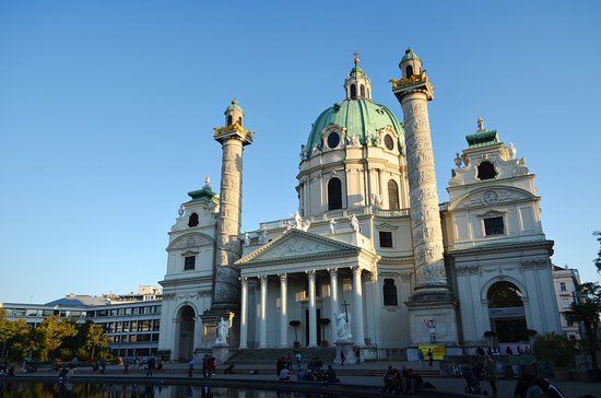 Церква Карлскірхе