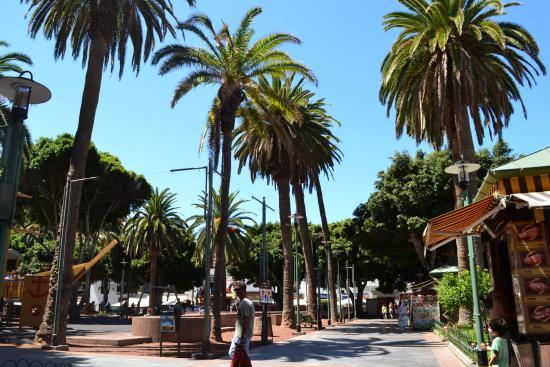 Площа Чарко