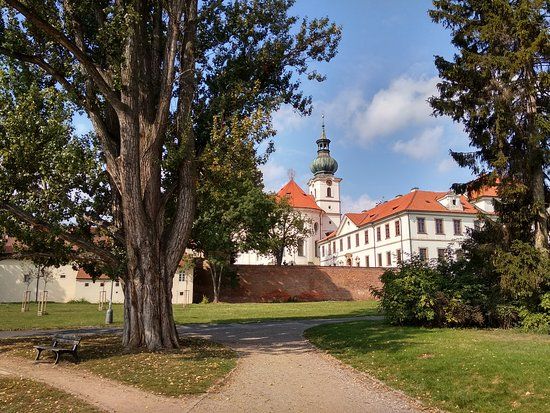 Бржевновський монастир