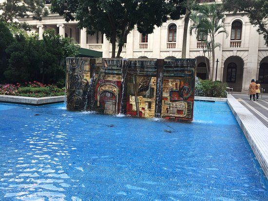 Площа Статуії