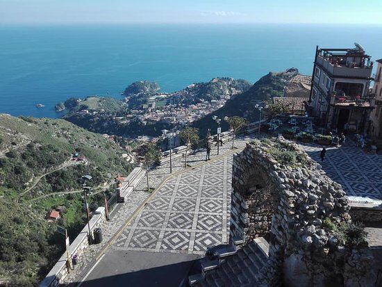 Замок Кастельмоли