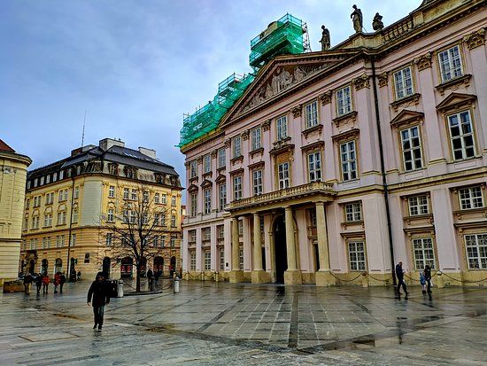 Прімаціальний палац