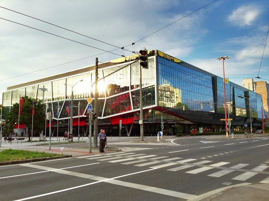 Зимовий стадіон ім. Ондрея Непели