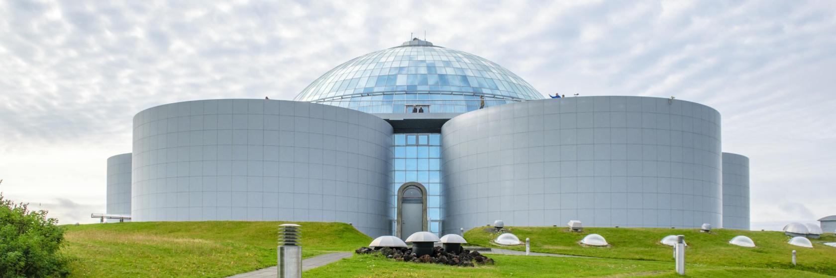 Будівля Перлан