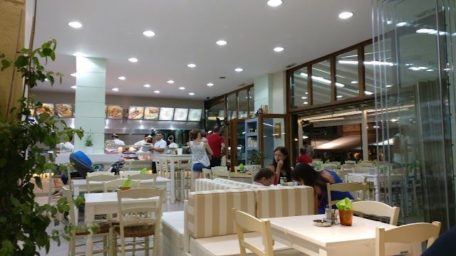 Garry's The King of Gyros